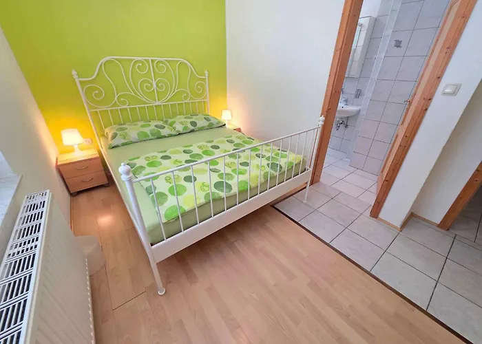 In 44643 Apartment *